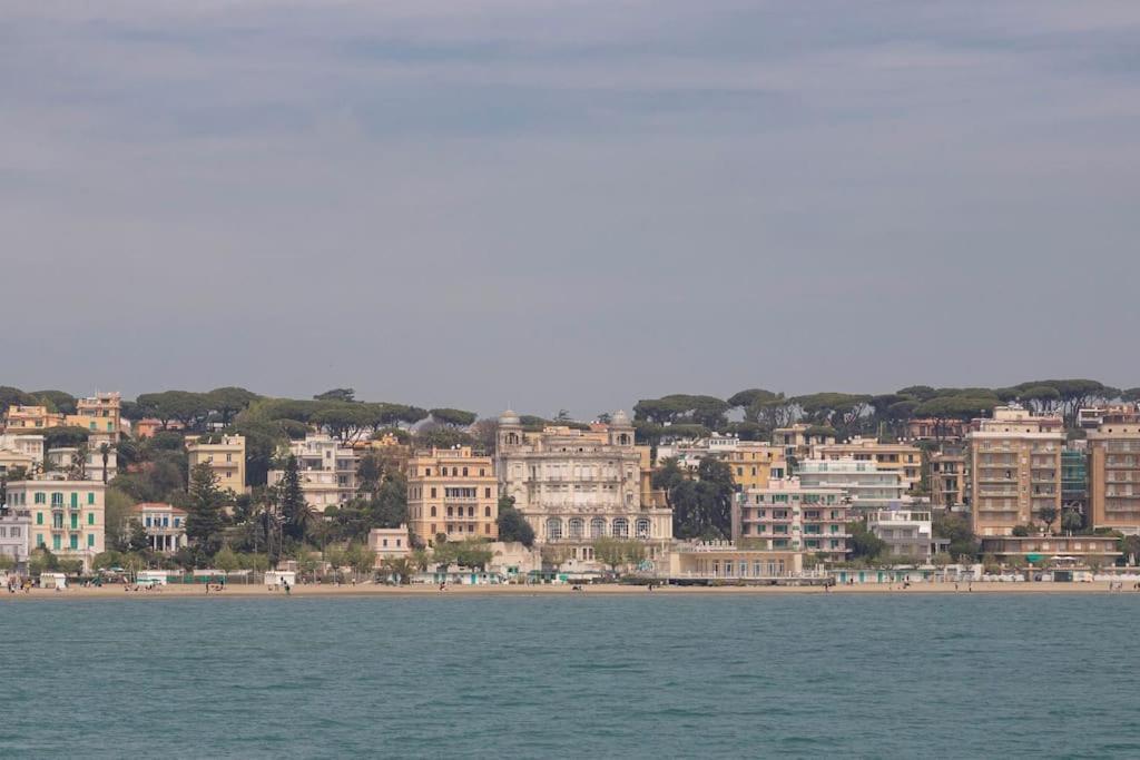 Alloggio Turistico Flavia Anzio Exteriör bild